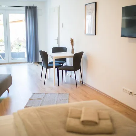Apartman Hugos Design House Am Waldrand - Ruhig & Modern Bensheim