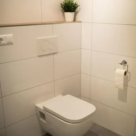 Hugos Design House Am Waldrand - Ruhig & Modern