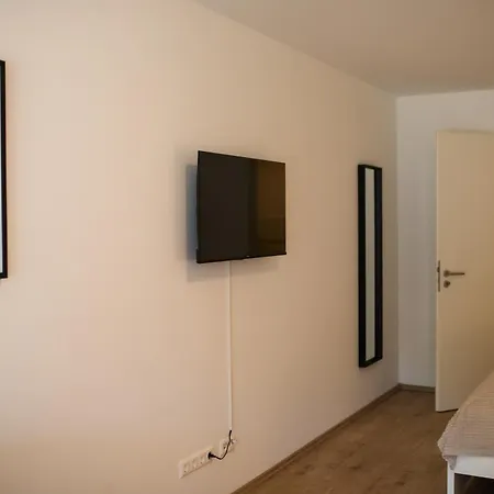 Hugos Design House Am Waldrand - Ruhig & Modern * Bensheim